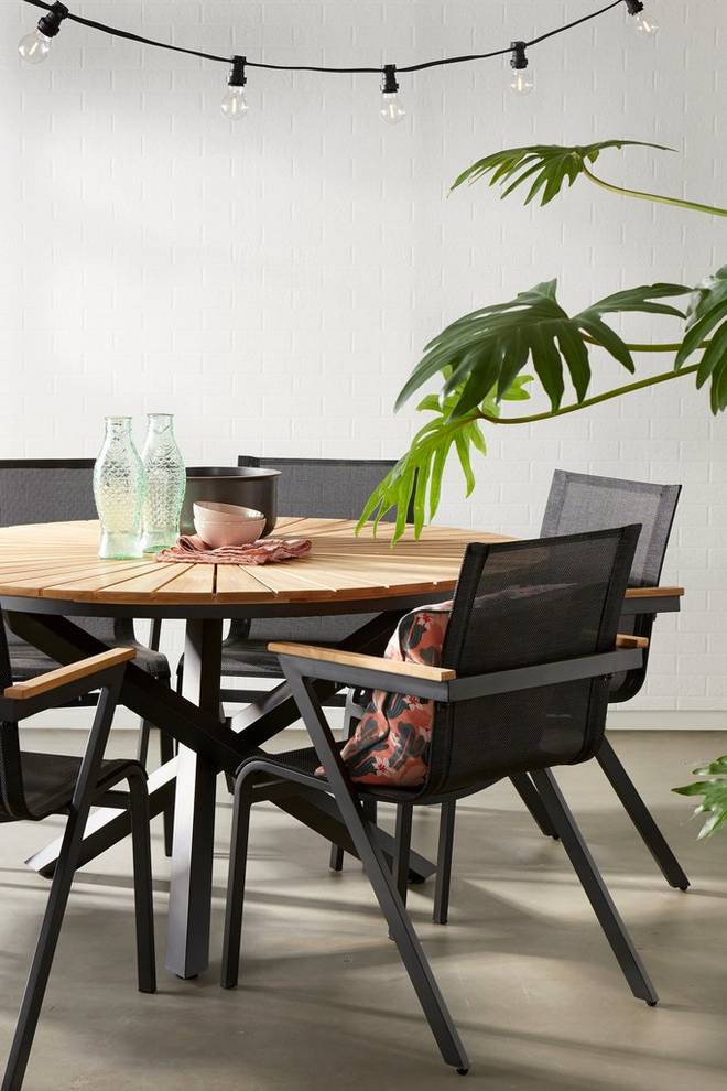 Bilde av Spisegruppe Sunnanäng, 6 stoler og rundt bord