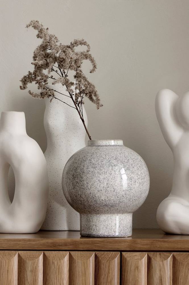 Ellos Vase Stone Round