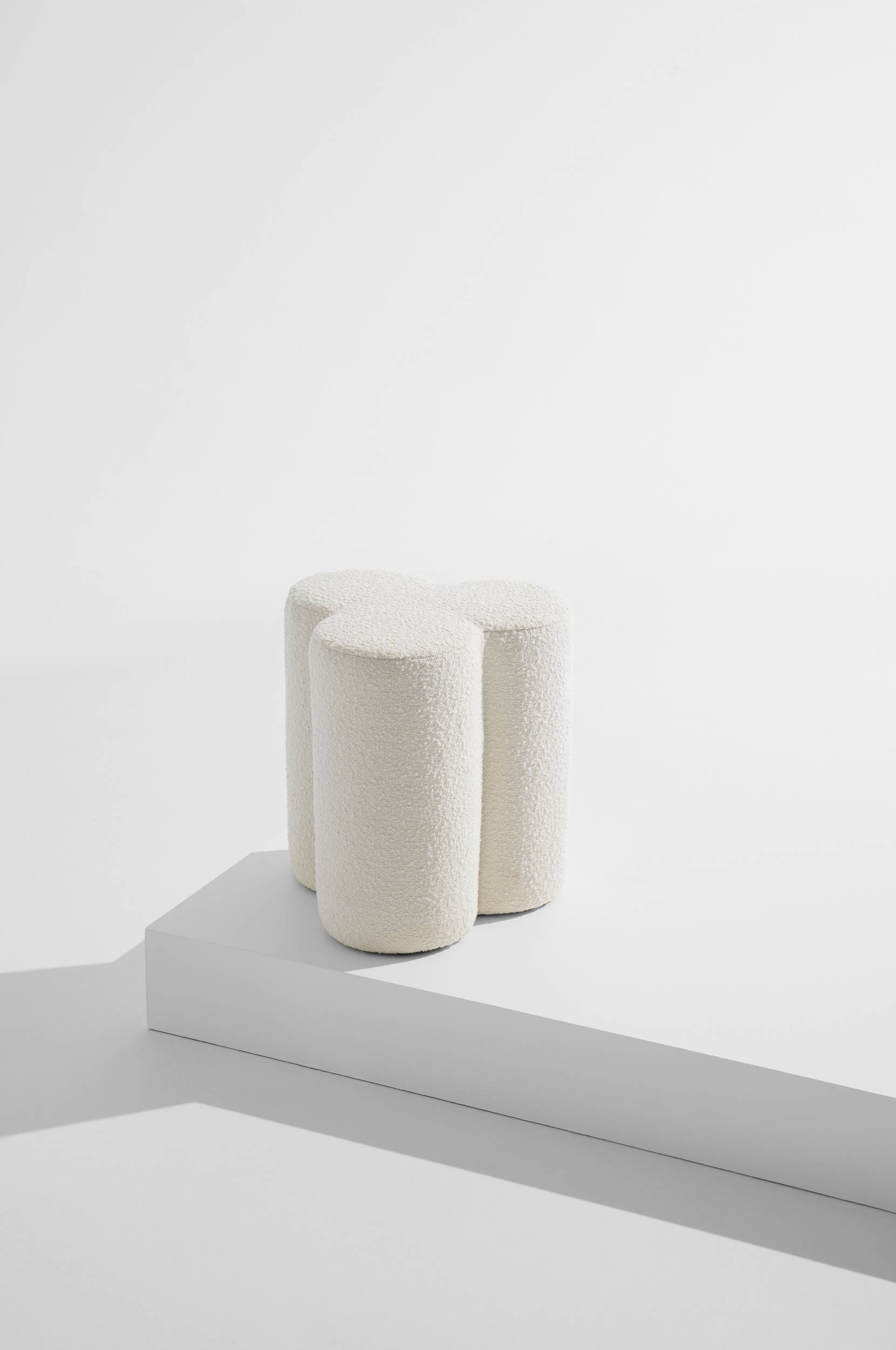 Pastill - Bodhi puff i bouclé ø 40 cm - Vit