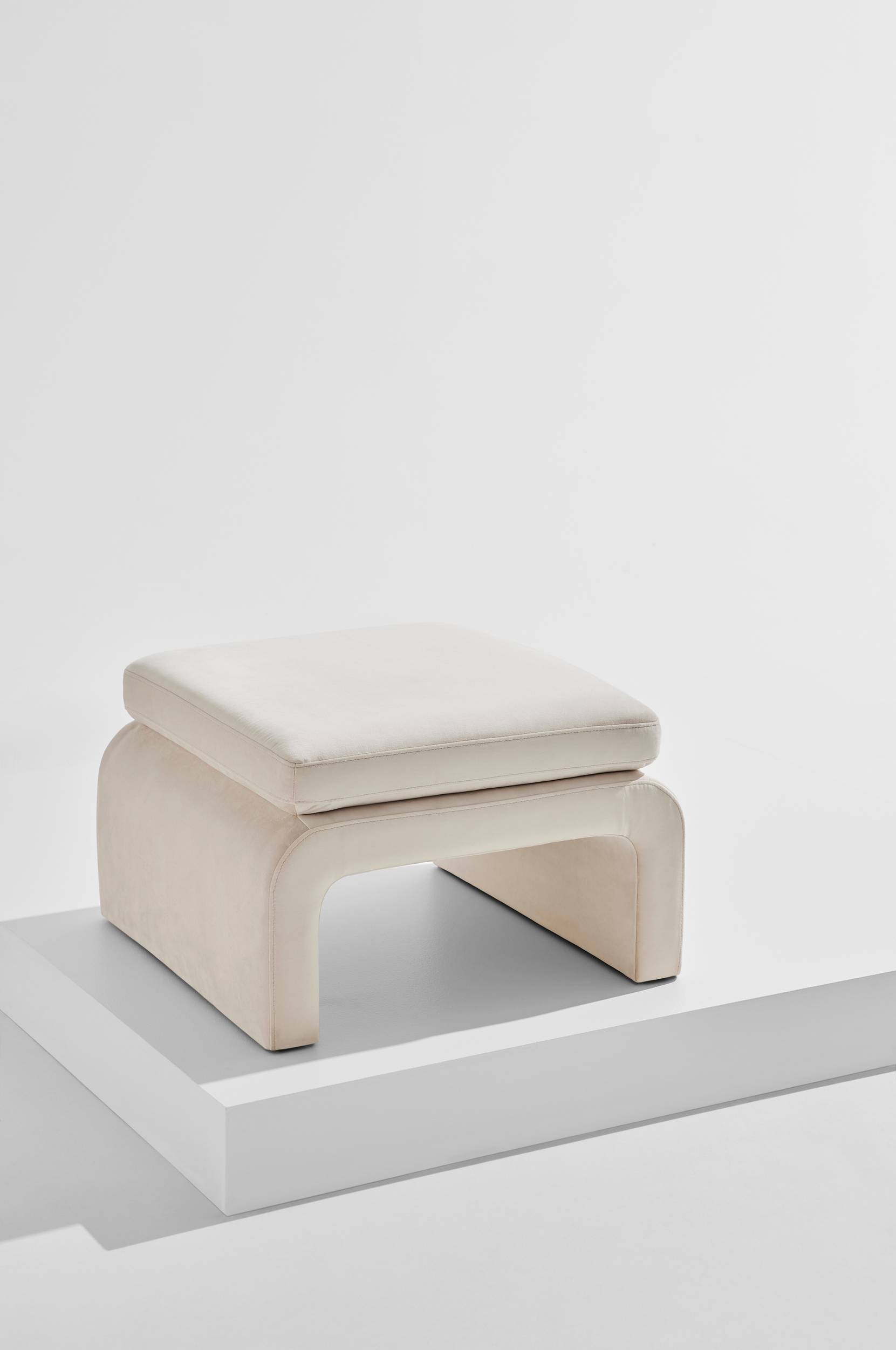 Pastill - Mika puff 70x68 cm - Vit