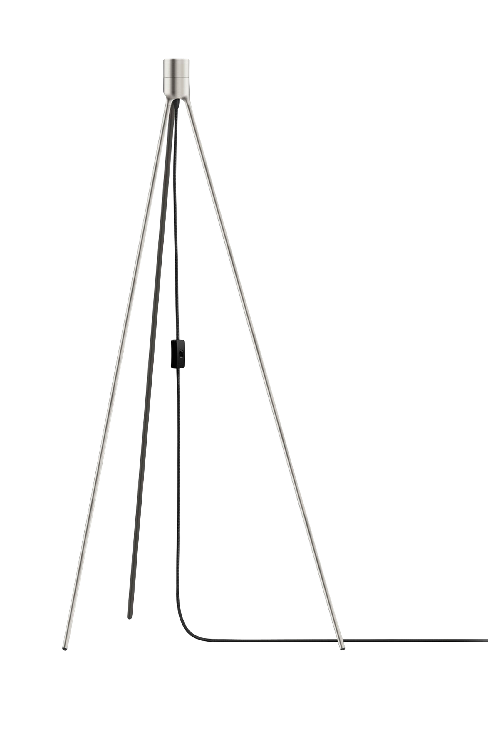 Kolmijalkainen lattiajalusta, K 109 cm