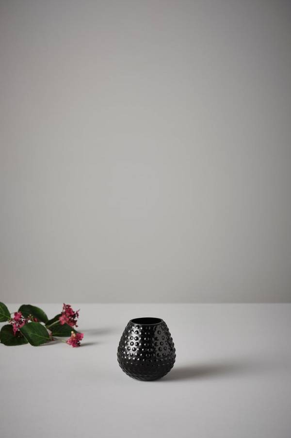 Bilde av HOFORS vase   liten - Svart
