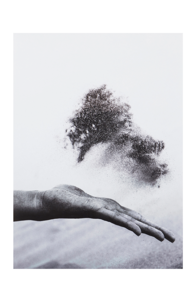 Bilde av HAND DUST poster 50x70 cm