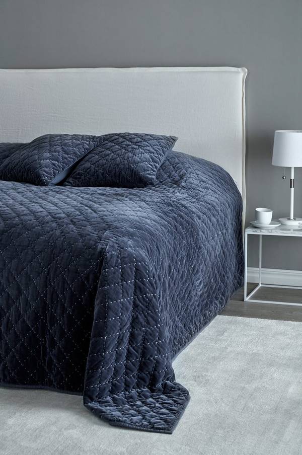 Bilde av WIDA sengeteppe - enkeltseng 180x260 cm - Lys blå
