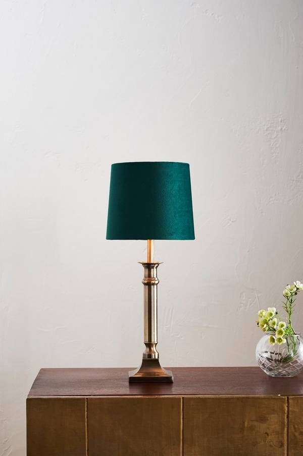 Bilde av ARIEL bordlampe - lav - Antik mässing/grön
