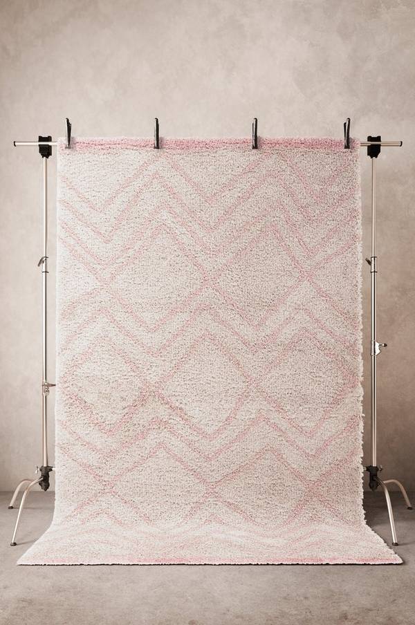 Bilde av PICAR luggteppe 200x290 cm - Naturhvit/rosa
