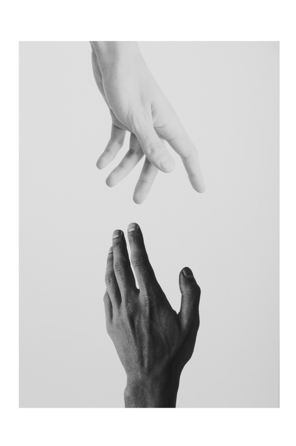 Bilde av HANDS REACH poster 50x70 cm - 30151
