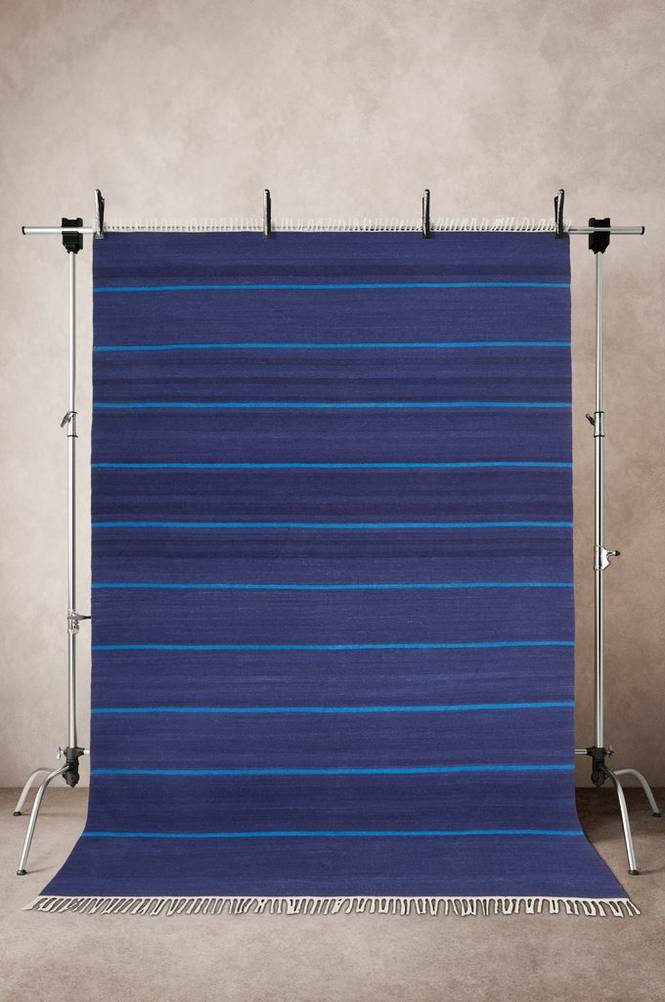 LORI STRIPE 01 ullmatta 200×300 cm Mörkblå/blå