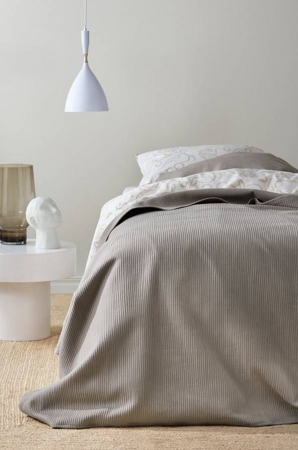 Bilde av SIMPLU sengeteppe - enkeltseng 180x260 cm - 1
