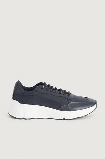 Vagabond Sneakers Quincy Svart