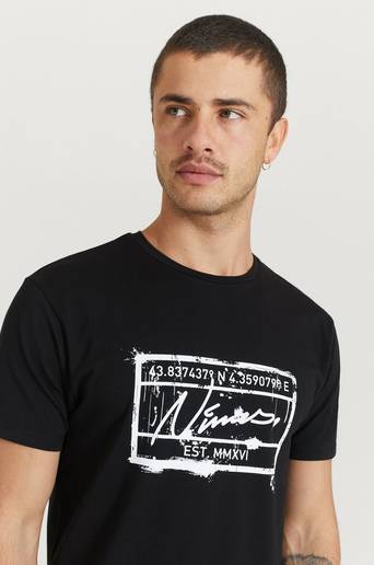 Nimes T-Shirt Stamp Print T-Shirt Svart