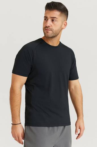 Studio Total Athleisure T-Shirt Raglan Tee Svart