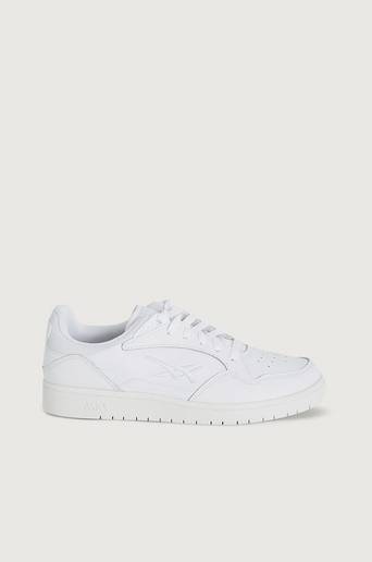 Asics Sneakers Skycourt Vit