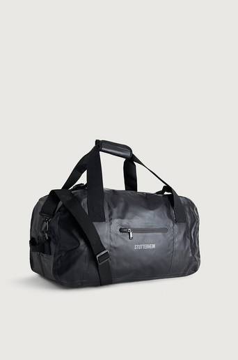 Stutterheim Weekendbag Rain Packer Black Svart