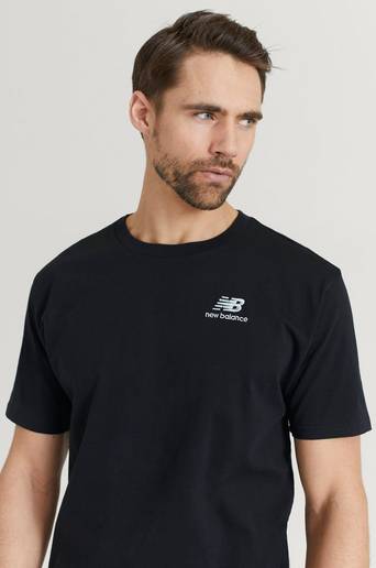 New Balance T-Shirt NB Essentials Embroidered Tee Svart