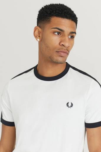 Fred Perry T-Shirt Tonal Taped Ringer Tee Vit