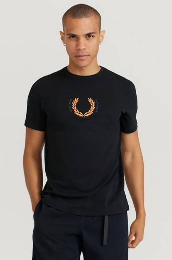 Fred Perry T-Shirt Laurel Wreath Tee Svart