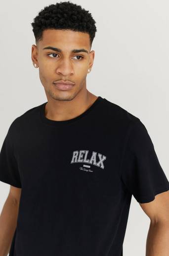 The Classy Issue T-Shirt Relax Tee Svart