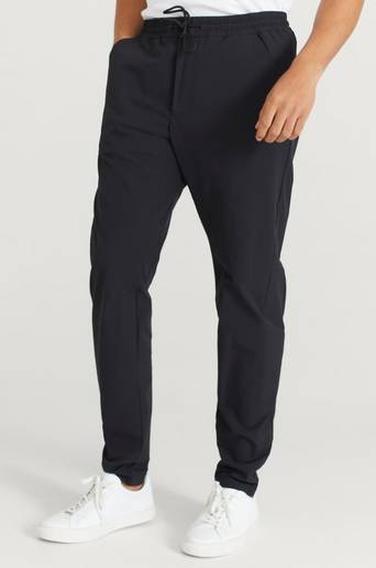 Peak Performance Byxor Tech A2B Shell Pant Svart