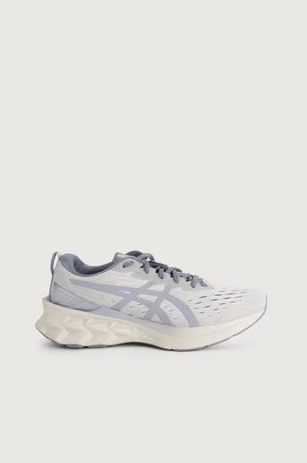 Asics Sneakers Novablast 2 SPS Grå