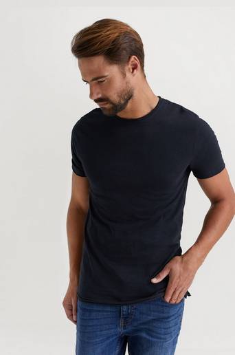 Studio Total T-shirt Raw Tee Svart