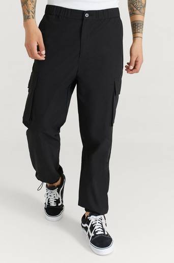 Studio Total Cargobyxor Loose Nylon Pant Svart