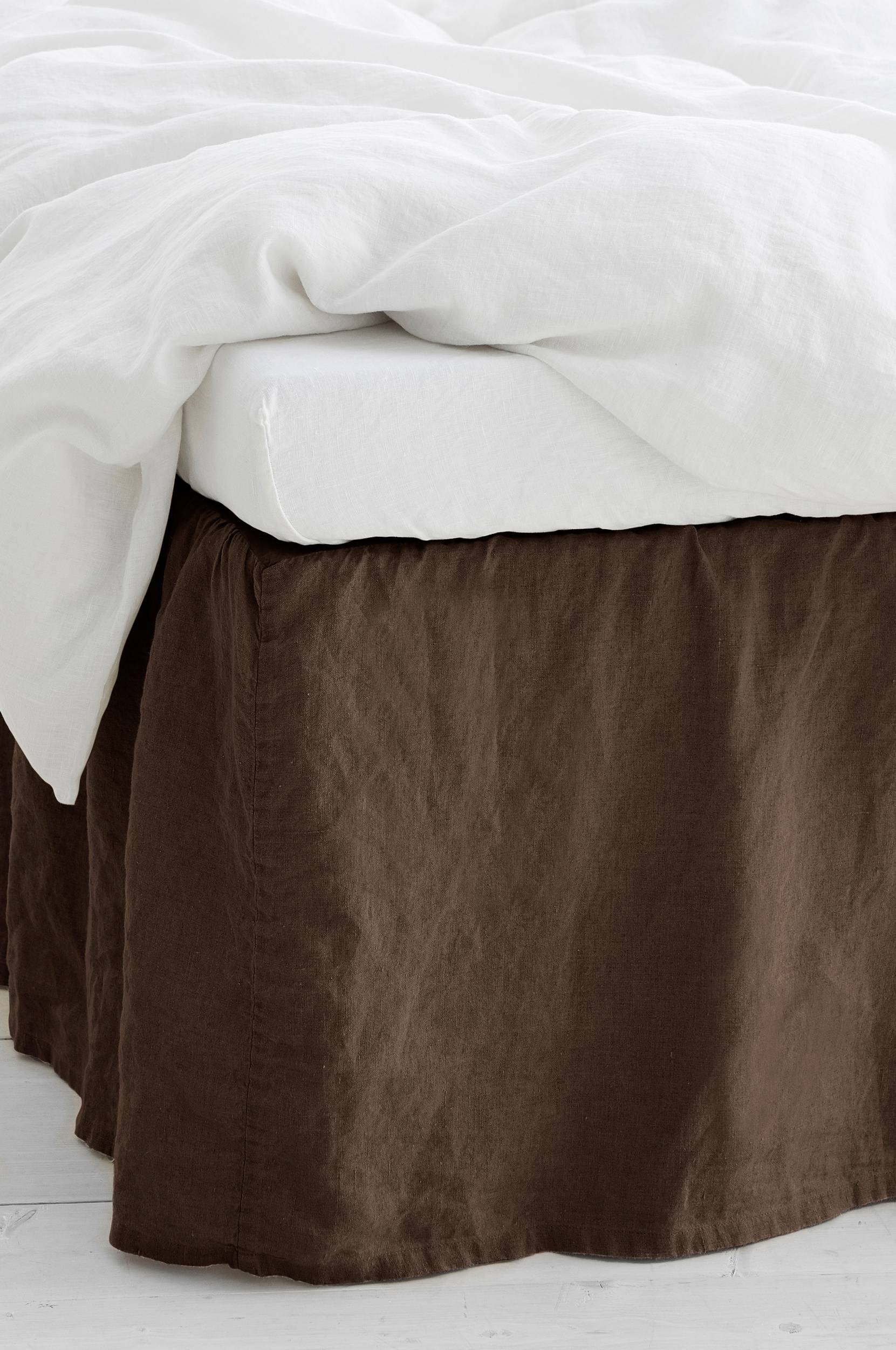 Ellos - Sängkappa Candice i tvättat lin 45 cm - Brun - 120X200