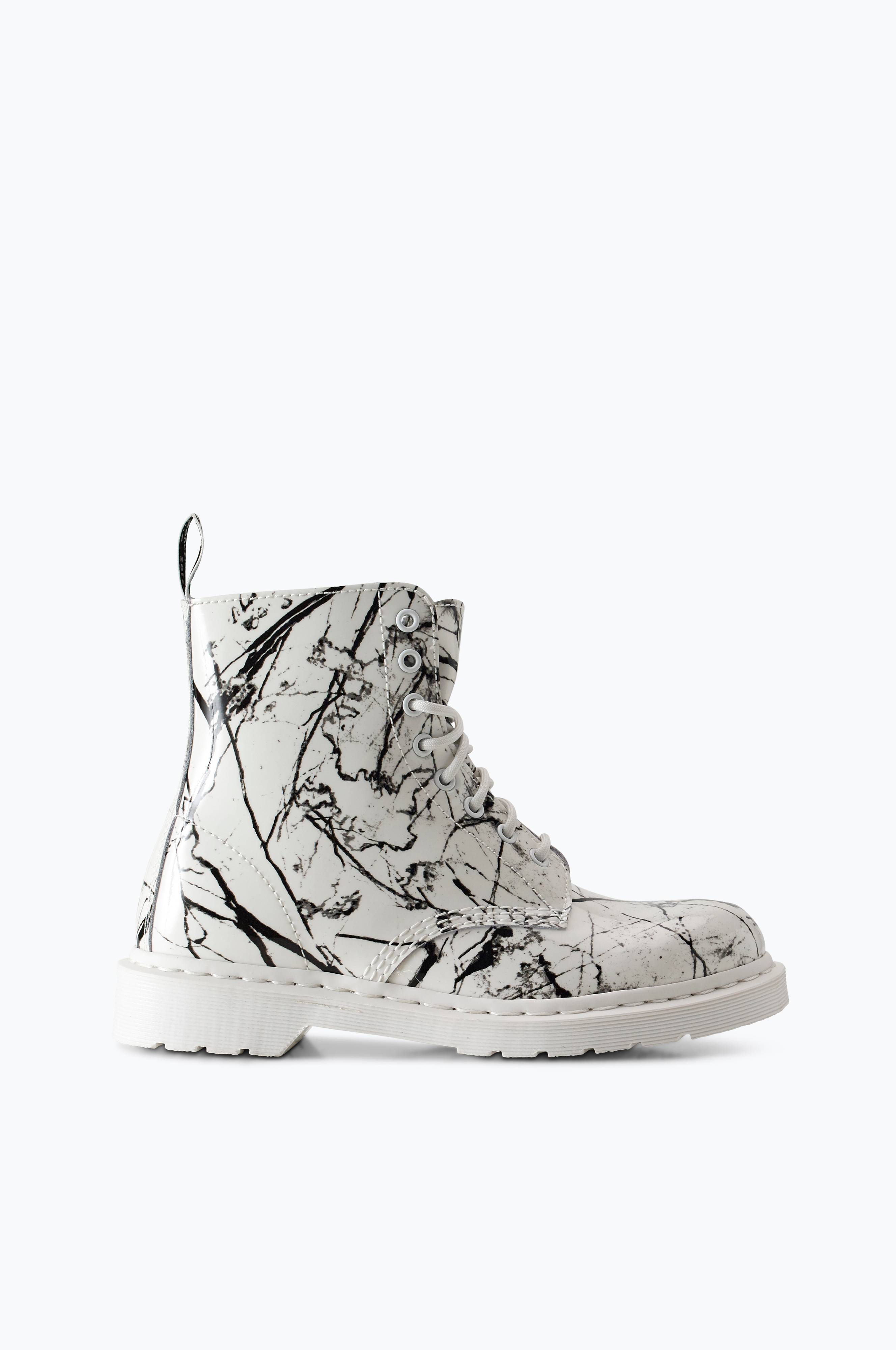 Dr martens hotsell pascal marble