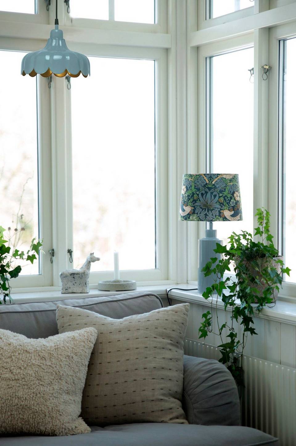 PR Home Fönsterlampa Wells, 24 cm, blå från PR Home, bild 5