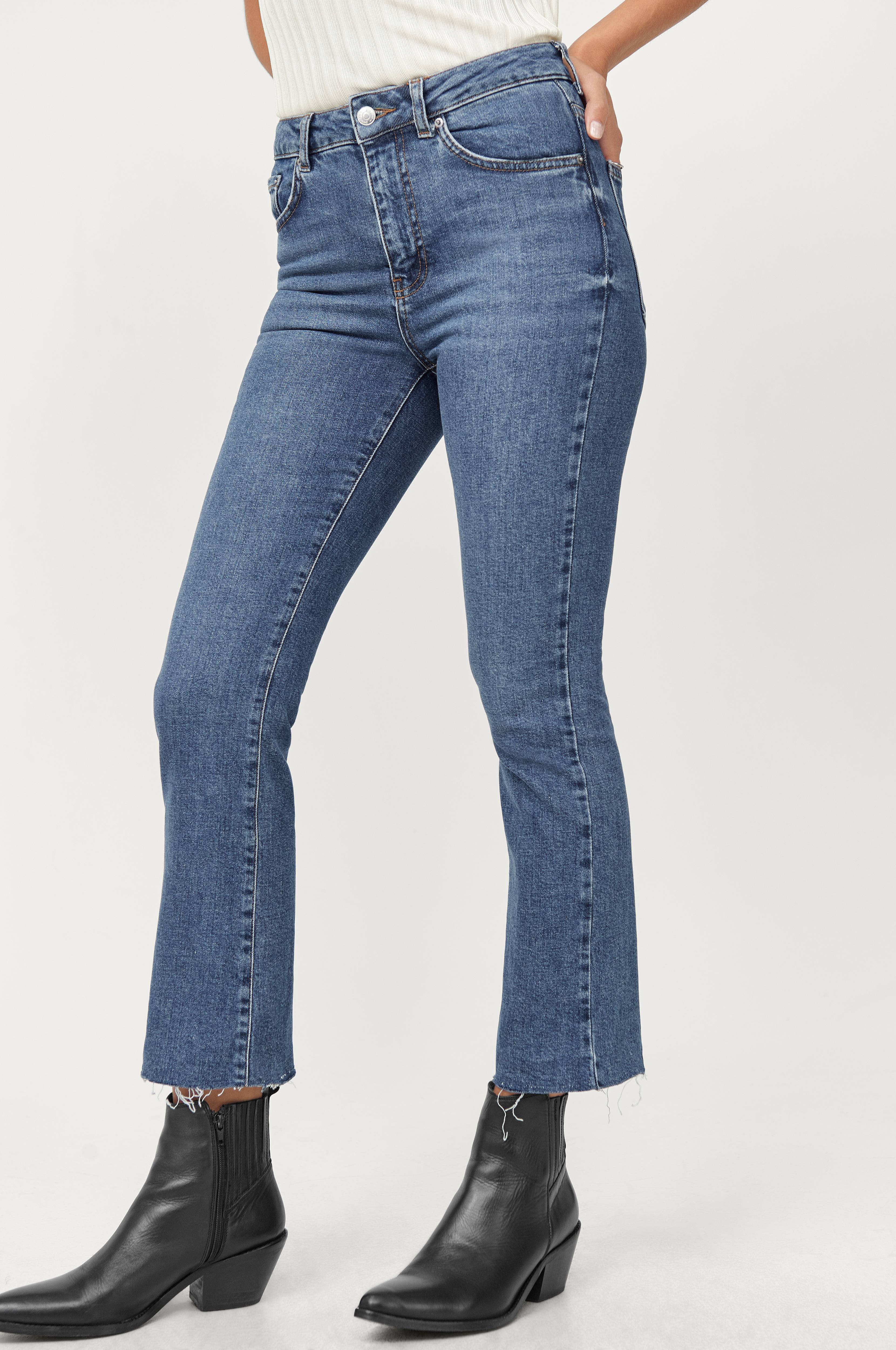 kick flare jeans gina