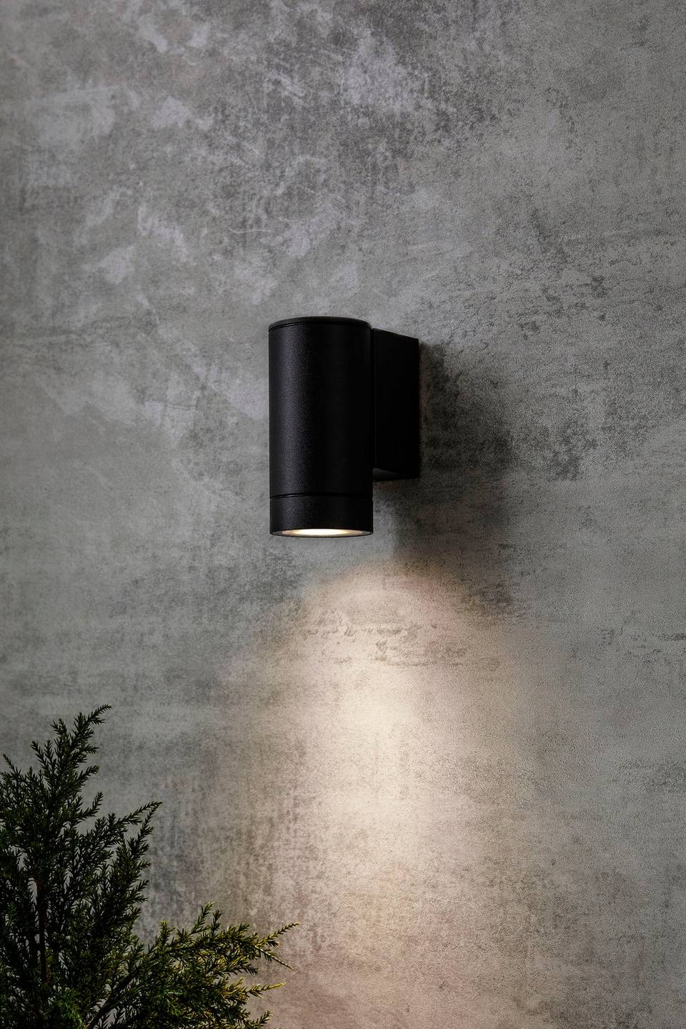 Markslöjd Vägglampa Pipe Liten, svart från Markslöjd, bild 2