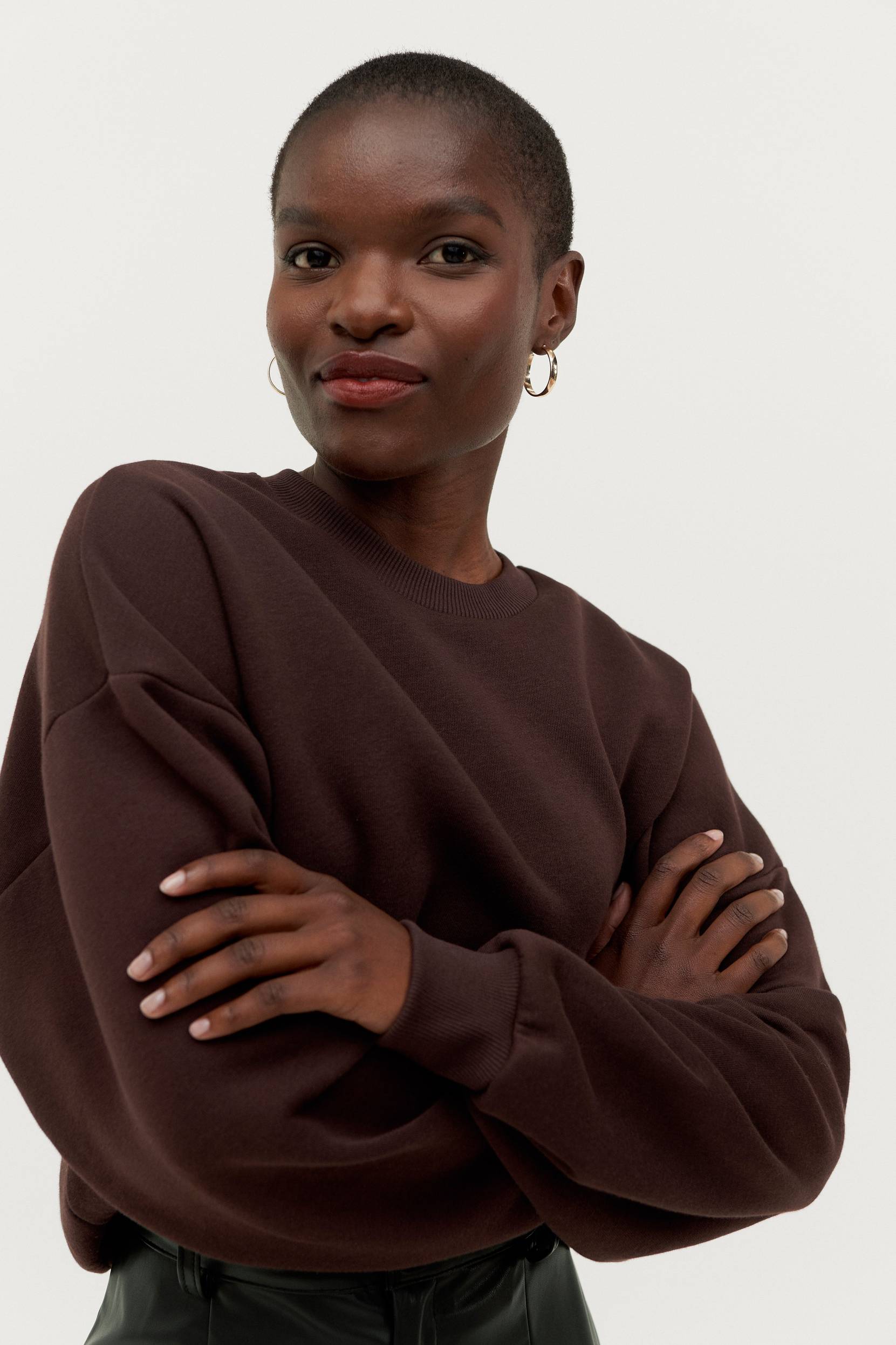 Gina Tricot - Sweatshirt Basic Sweater - Brun - 38/40