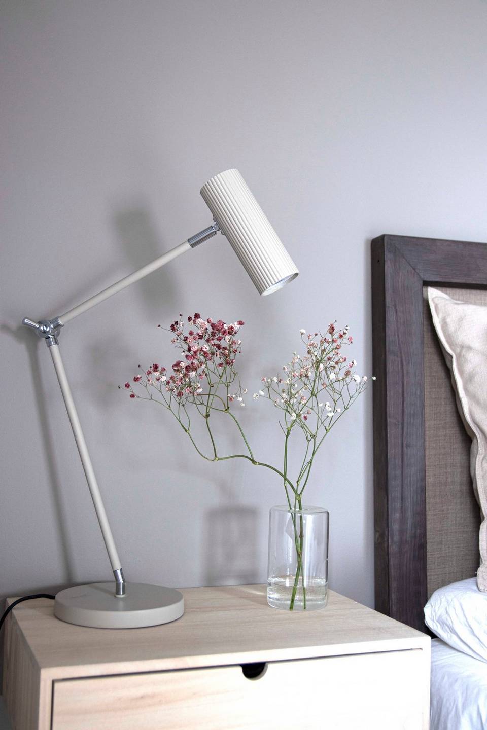 Globen Lighting Bordslampa Hubble Read, beige från Globen Lighting, bild 5