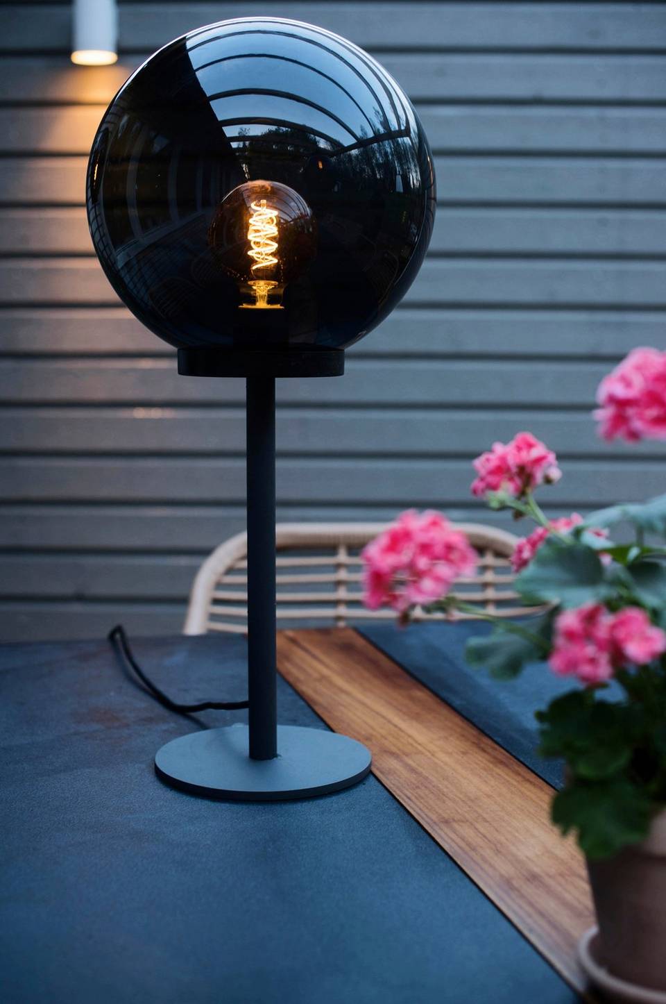 Star Trading Bordslampa Orby, svart från Star Trading, bild 2
