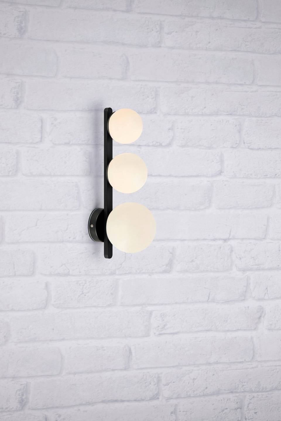 Markslöjd Vägglampa PURO 3L IP44, svart från Markslöjd, bild 2