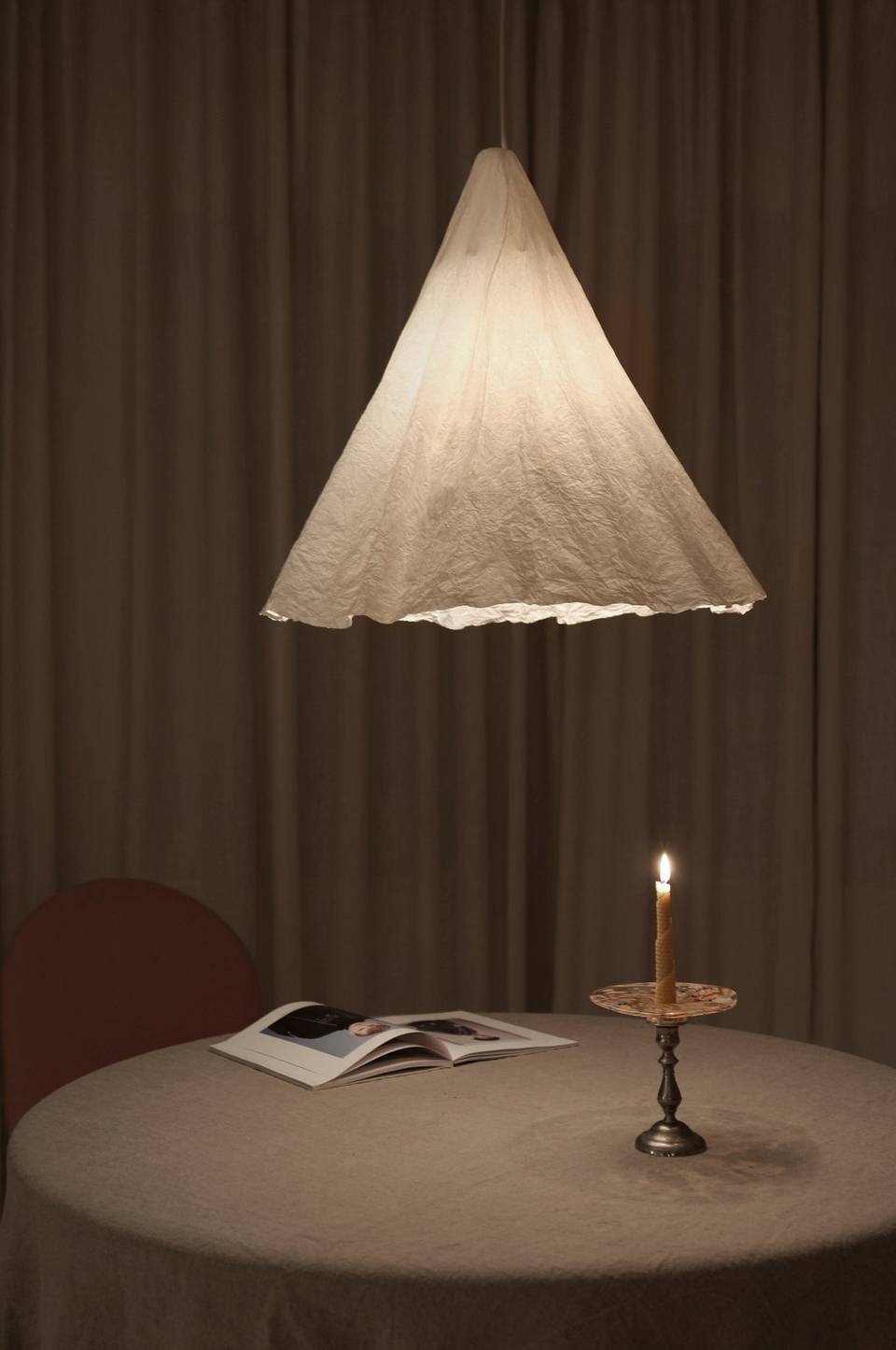 Mimou Taklampa Wrinkle i handgjort papper, vit från Mimou, bild 2