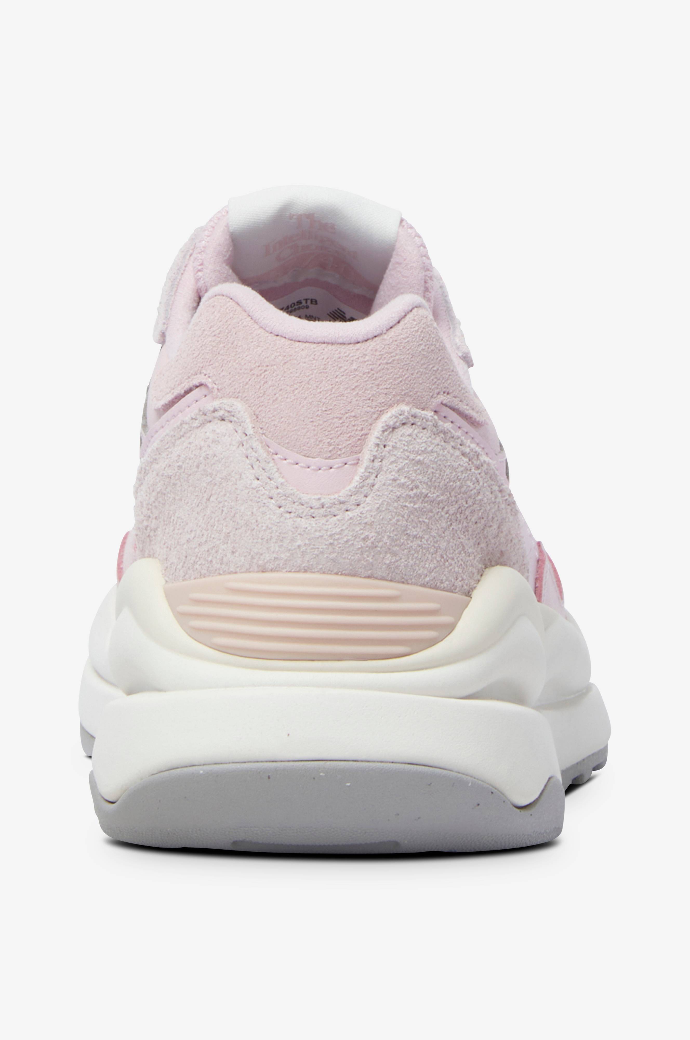 New Balance 57/40 Women's high quality Stone Pink Sneaker