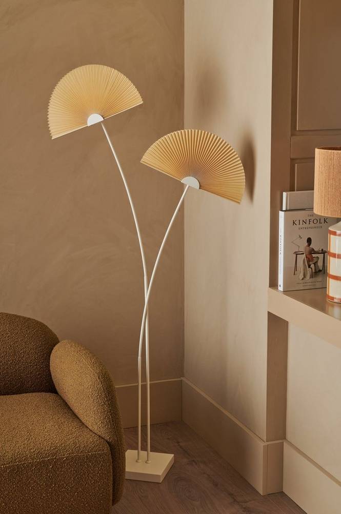 Golvlampa Mei-Li