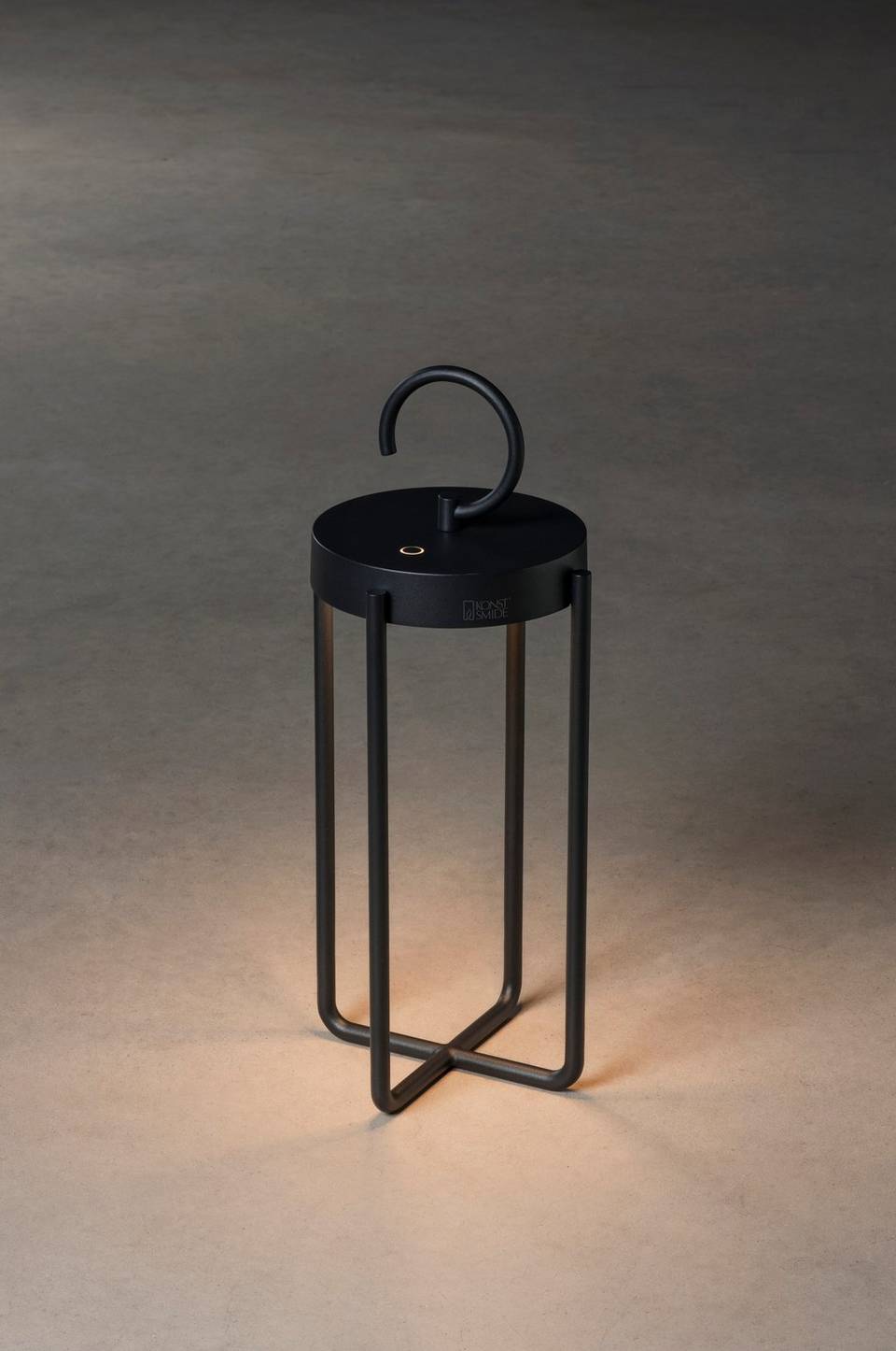 Konstsmide Lanterna Manorola USB 39 cm, svart från Konstsmide, bild 2