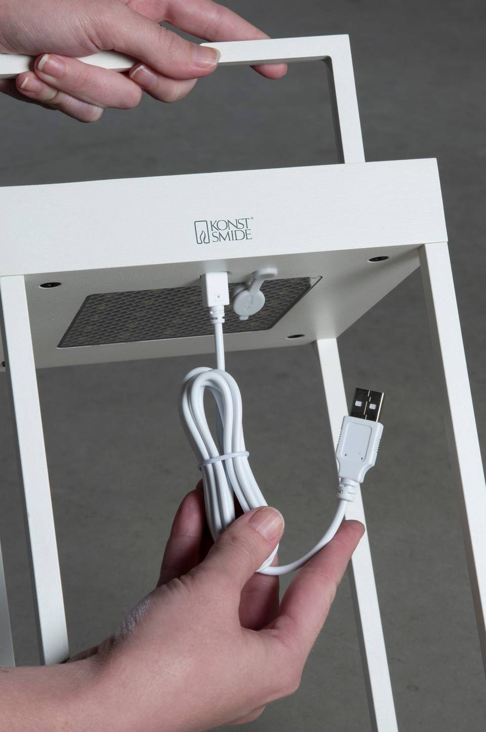 Konstsmide Lanterna Portofino USB/sol 30 cm, vit från Konstsmide, bild 2