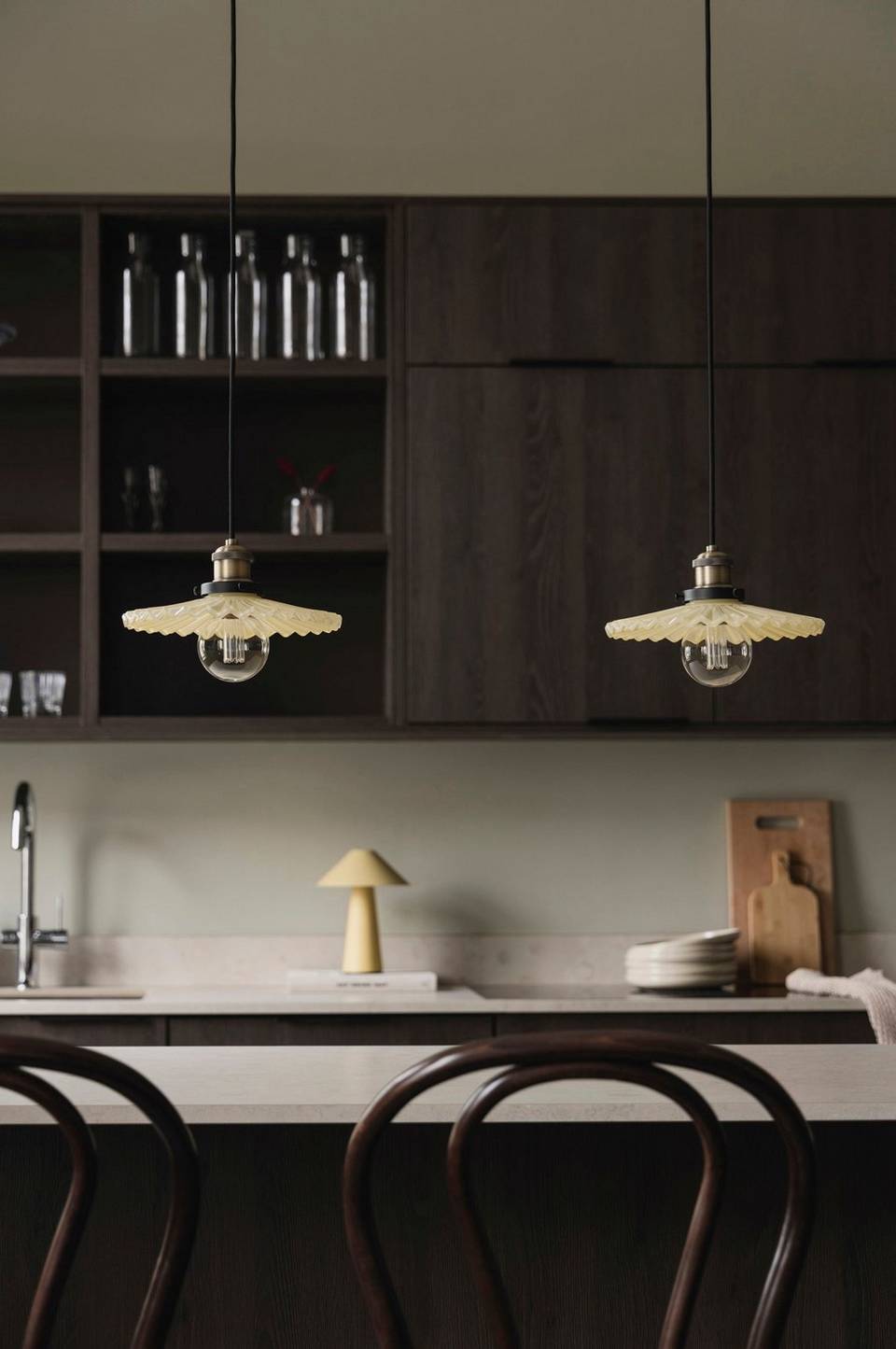 Globen Lighting Taklampa Cobbler 25 Creme, gul från Globen Lighting, bild 5
