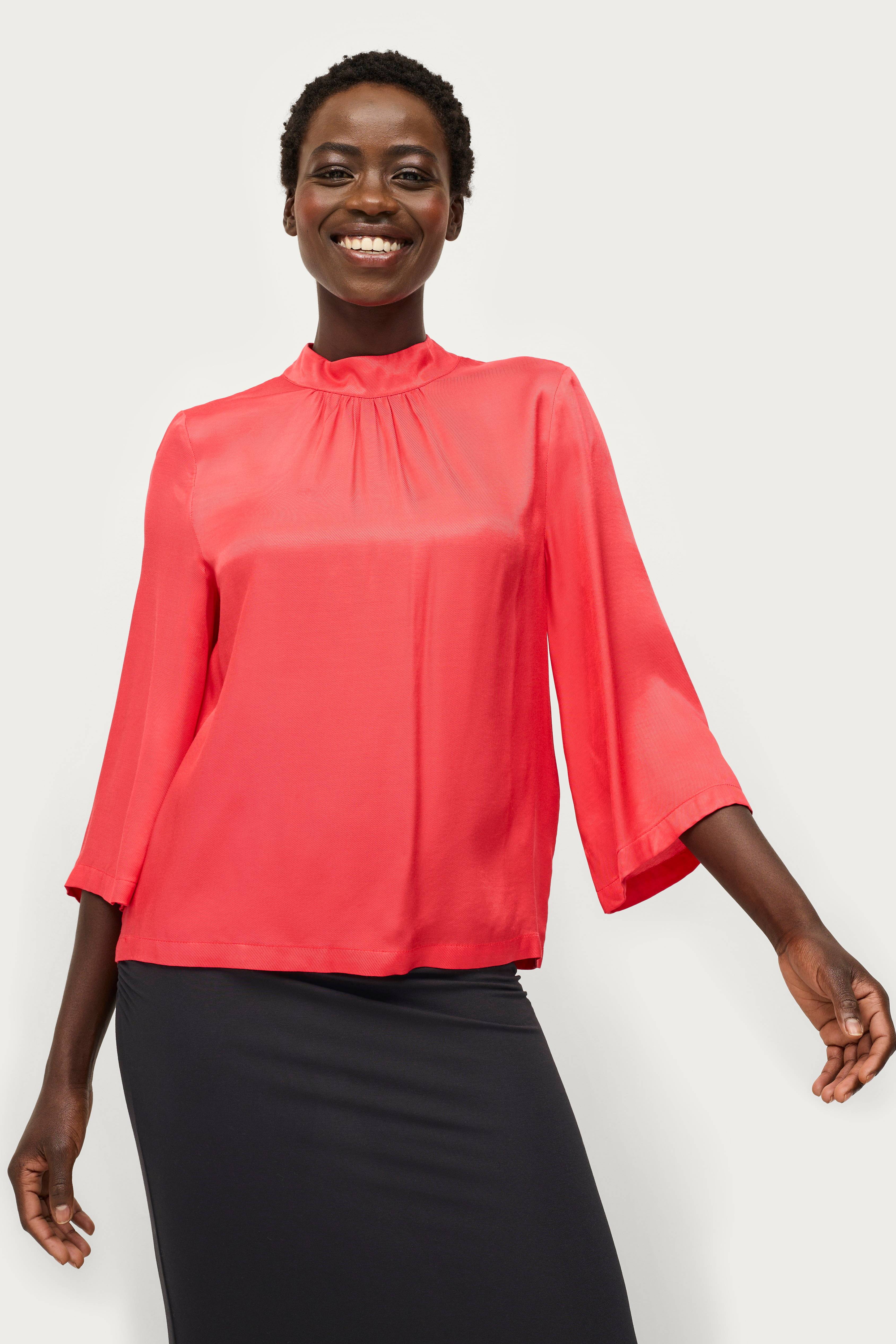 Soaked in Luxury Blus Slobelia Blouse - Röd - Blusar | Ellos.se