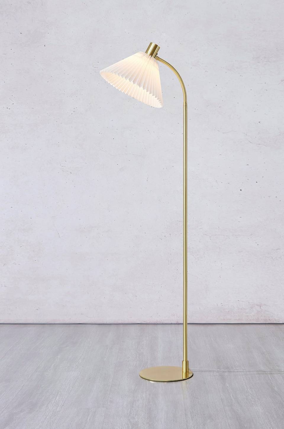 Markslöjd Golvlampa Mira 1L, mässing från Markslöjd, bild 2