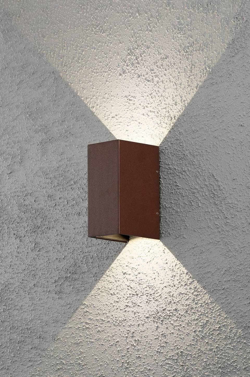 Konstsmide Vägglykta Cremona höjd 17 cm, brun från Konstsmide, bild 2
