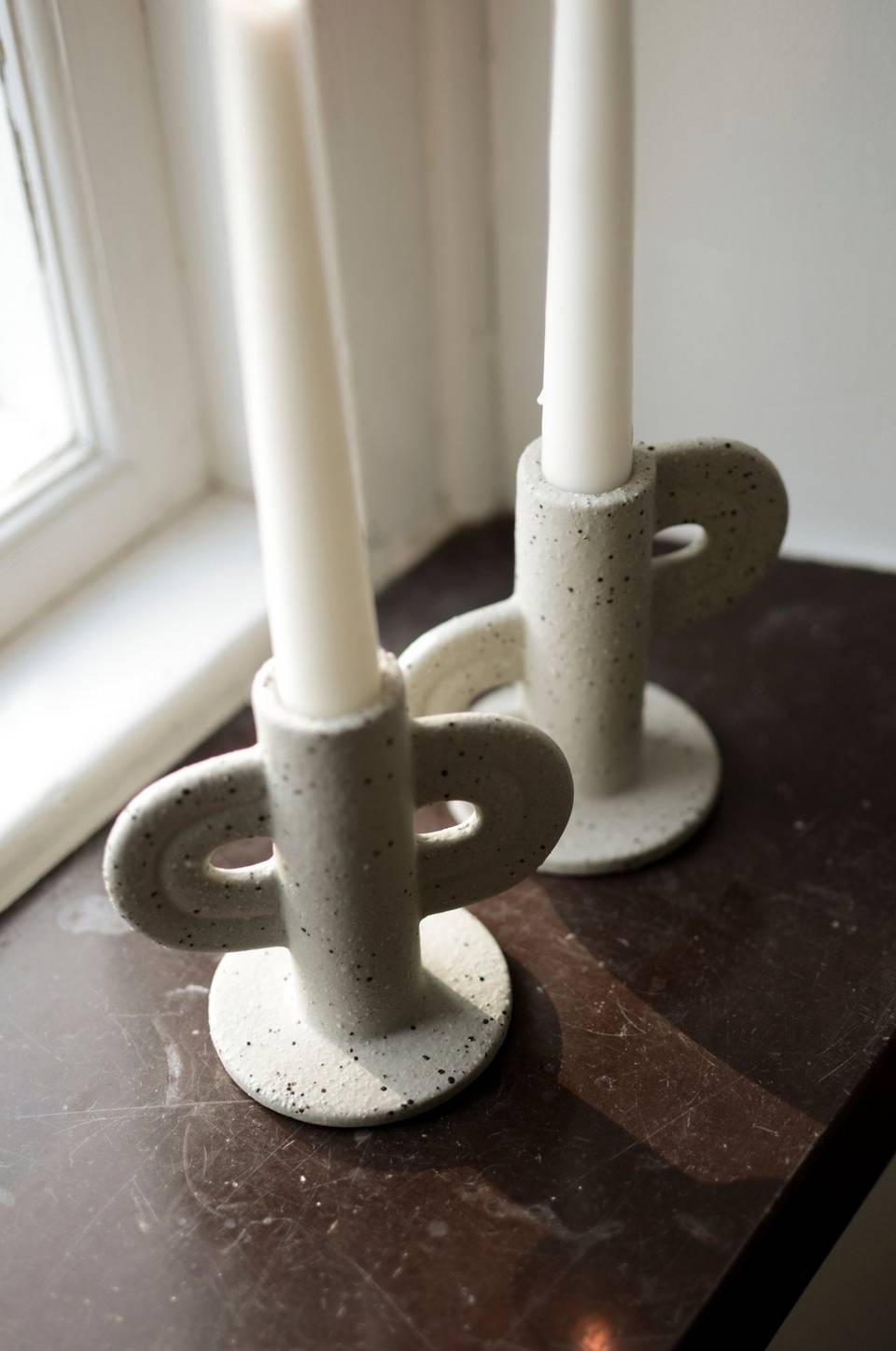 DBKD Ljusstake Swirl Similar, beige från DBKD, bild 2