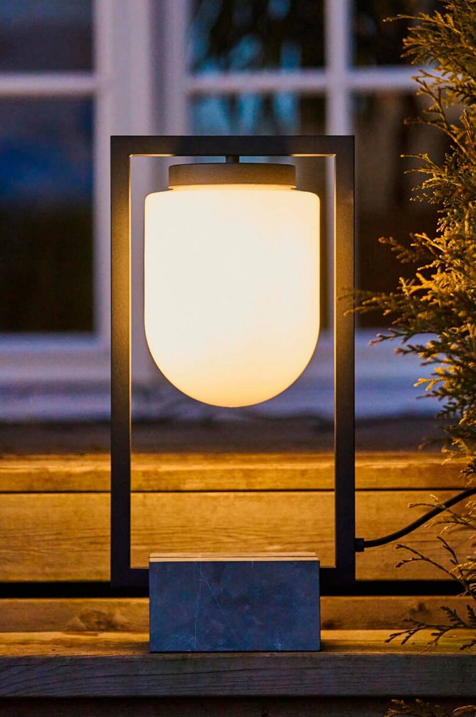 By Rydéns Bords-/ & golvlampa Stanley IP44 Höjd 53cm, svart från By Rydéns, bild 2