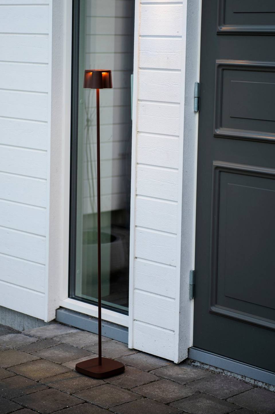 Konstsmide Golvlampa Nice Usb 120 cm, brun från Konstsmide, bild 5