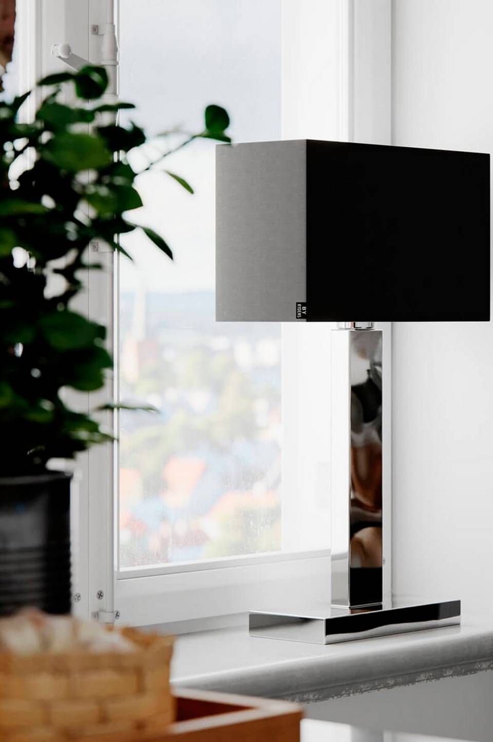 By Rydéns Bordslampa Prime H47, krom från By Rydéns, bild 5