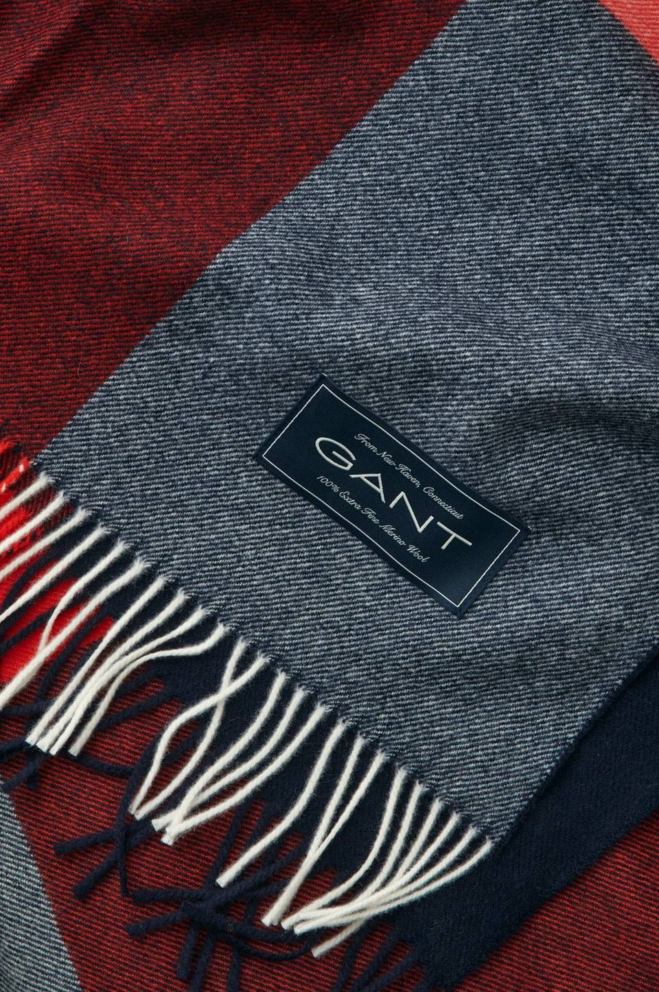 Gant Home Pläd i ull Check, röd från Gant Home, bild 2
