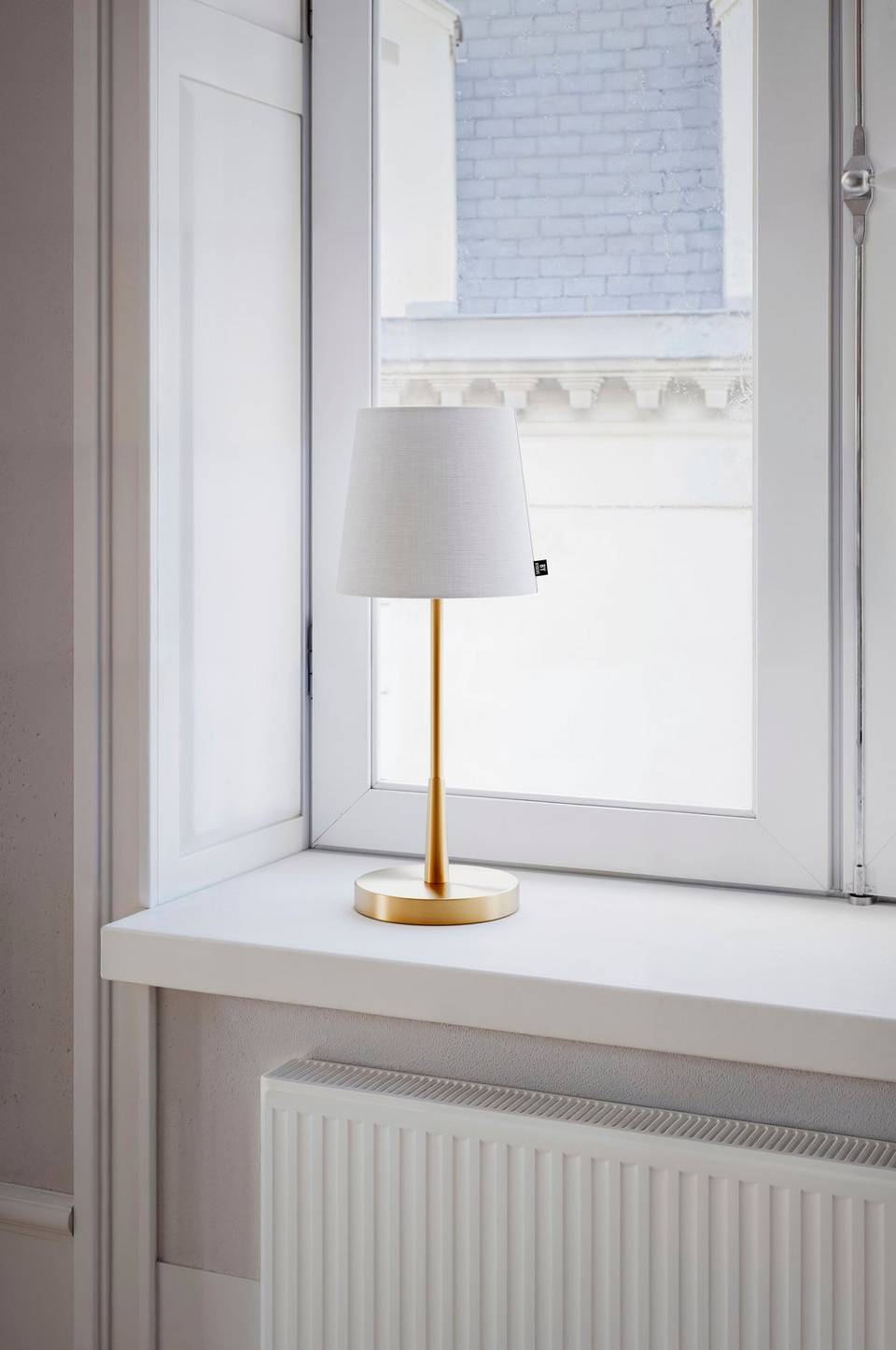 By Rydéns Bordslampa Lumi H 48,5 cm, guld från By Rydéns, bild 2